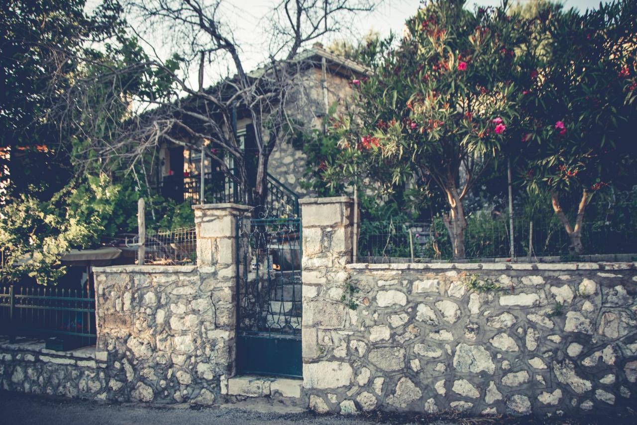 Traditional Guesthouses Xenofon Drymon Exterior photo